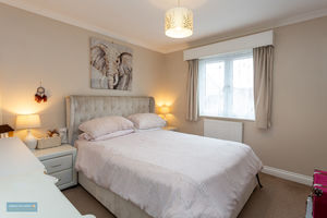 Bedroom- click for photo gallery